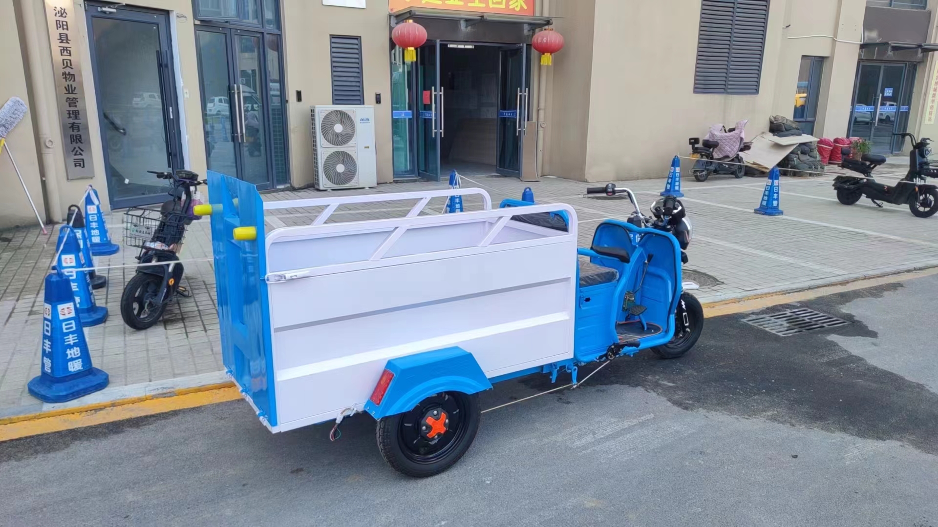 垃圾清运车出现滴漏抛洒现象如何处理？